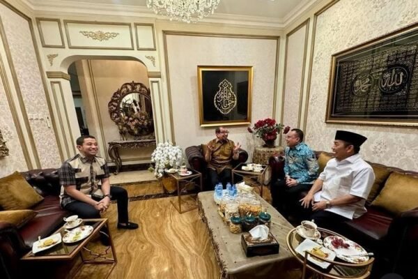 PKS Bongkar Isi Pertemuan dengan Dasco, Tak Ada soal “Matahari Kembar”